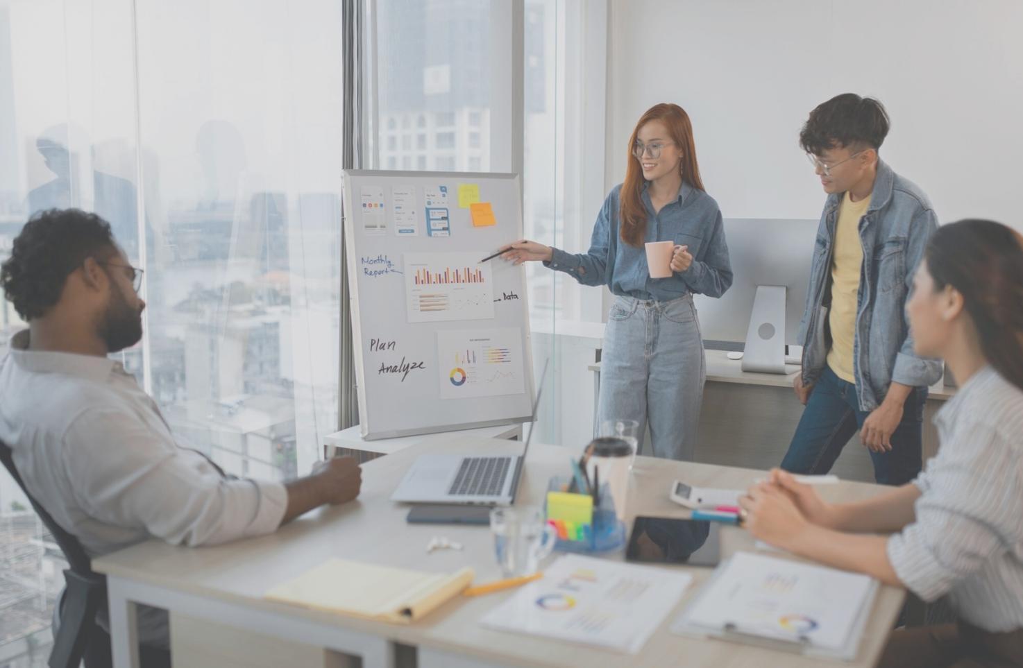 Interfaz de configuración de algoritmos de trading con parámetros técnicos